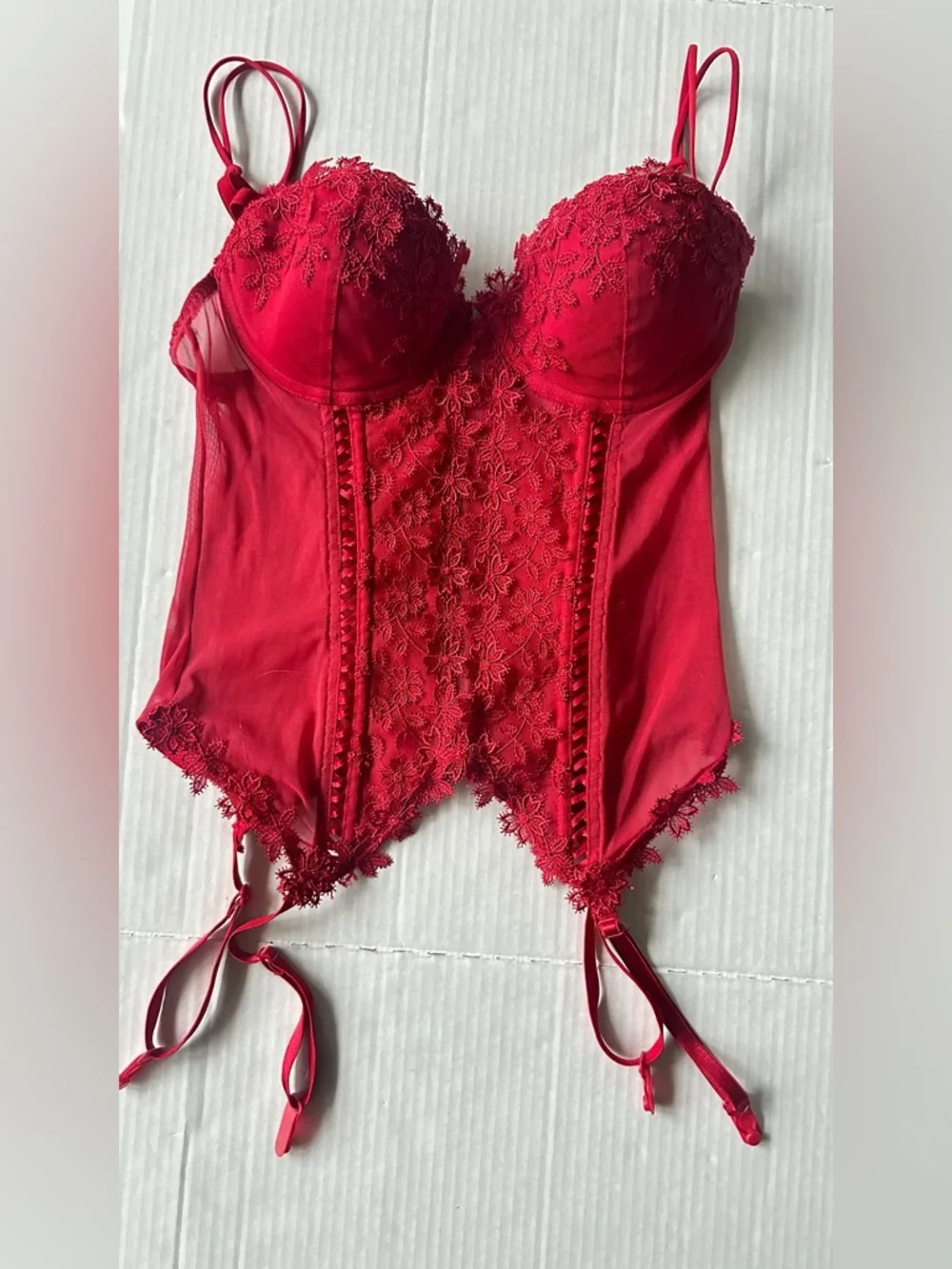 delicates sultry red